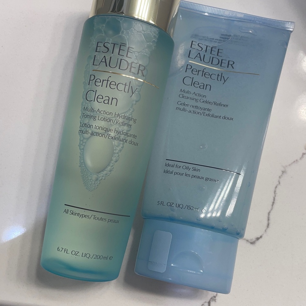 Estee Lauder Perfectly Clean Cleanser & Exfoliant Duo - Light Blue - Picture 3 of 4
